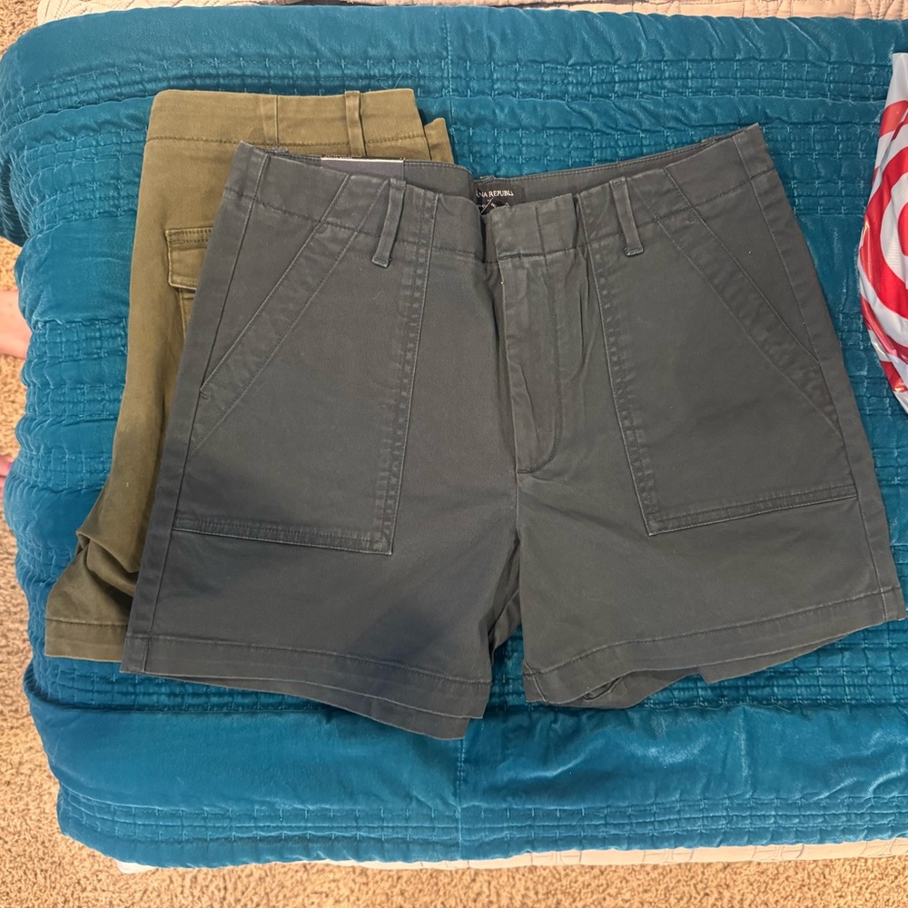 Banana Republic Olive and Charcoal Shorts Set - Picture 2 of 4
